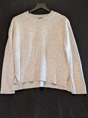 DKNY Jeans Speckled Crewneck Sweater Soft Knit Side Slit Oatmeal Cozy Medium